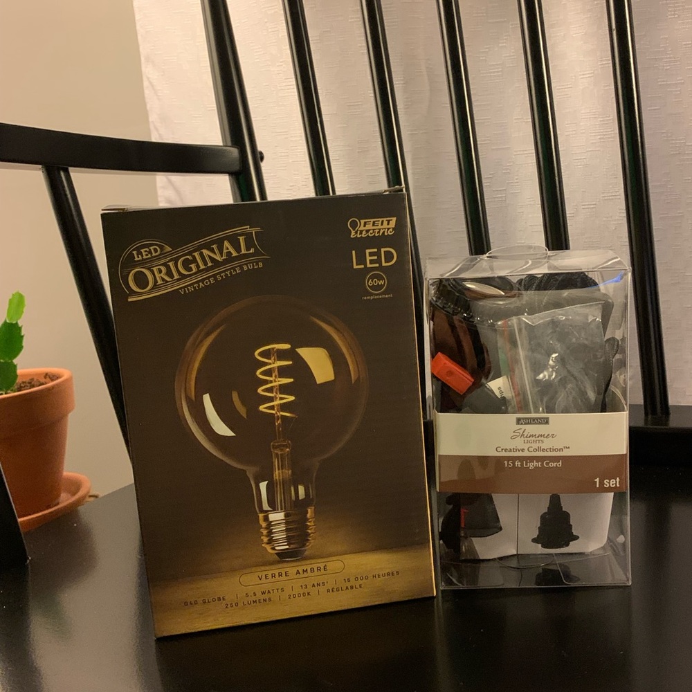 The Original Light bulb w. 15’ light cord
